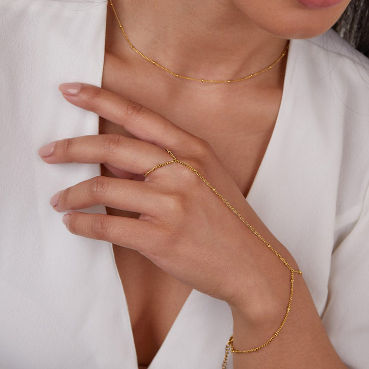 Stylish bracelet with handle