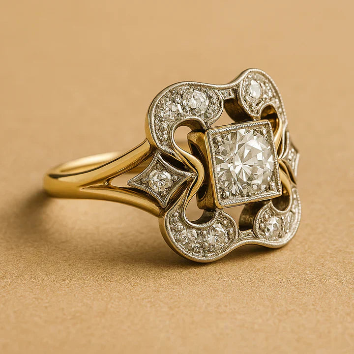Gold Vintage Ring with Zirconia