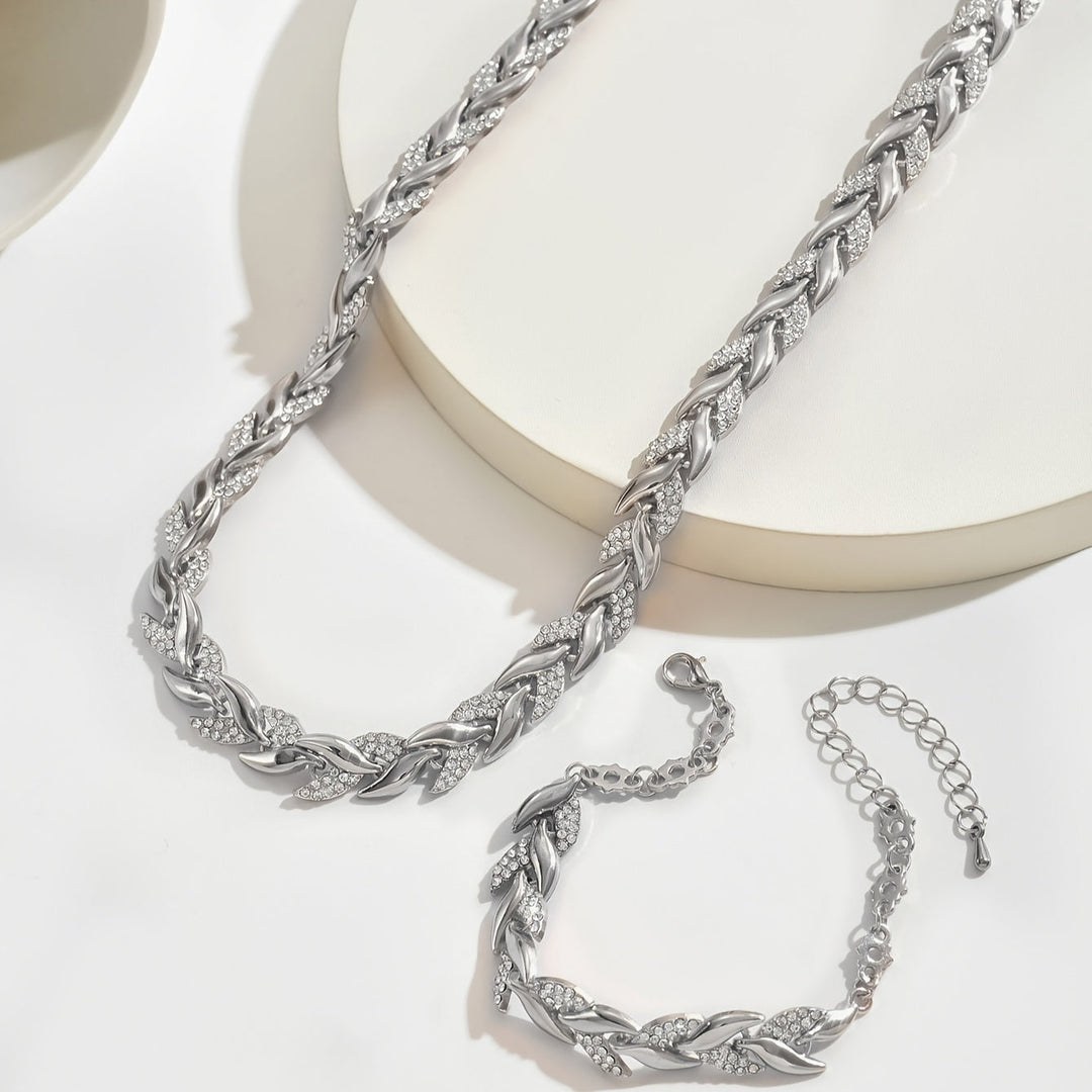 Nienke | Handmade Necklace with Fish