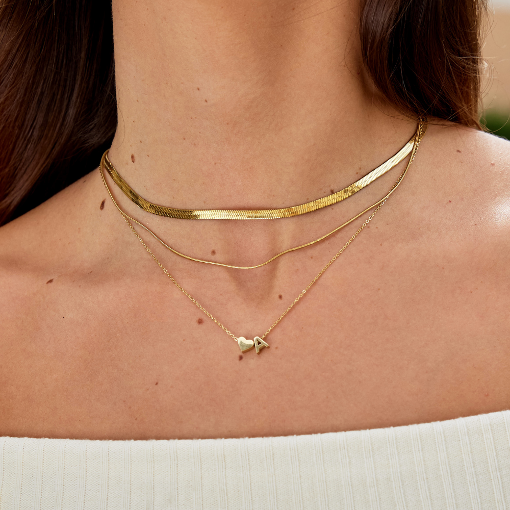 Timeless necklace with initials and heart