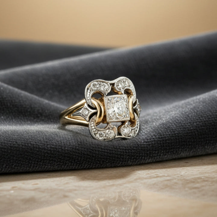 Gold Vintage Ring with Zirconia