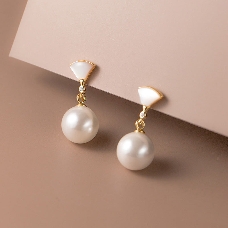 Elegant Silver Earrings with Pearl