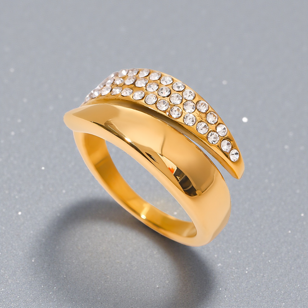 Julie | Elegant Ring Haven