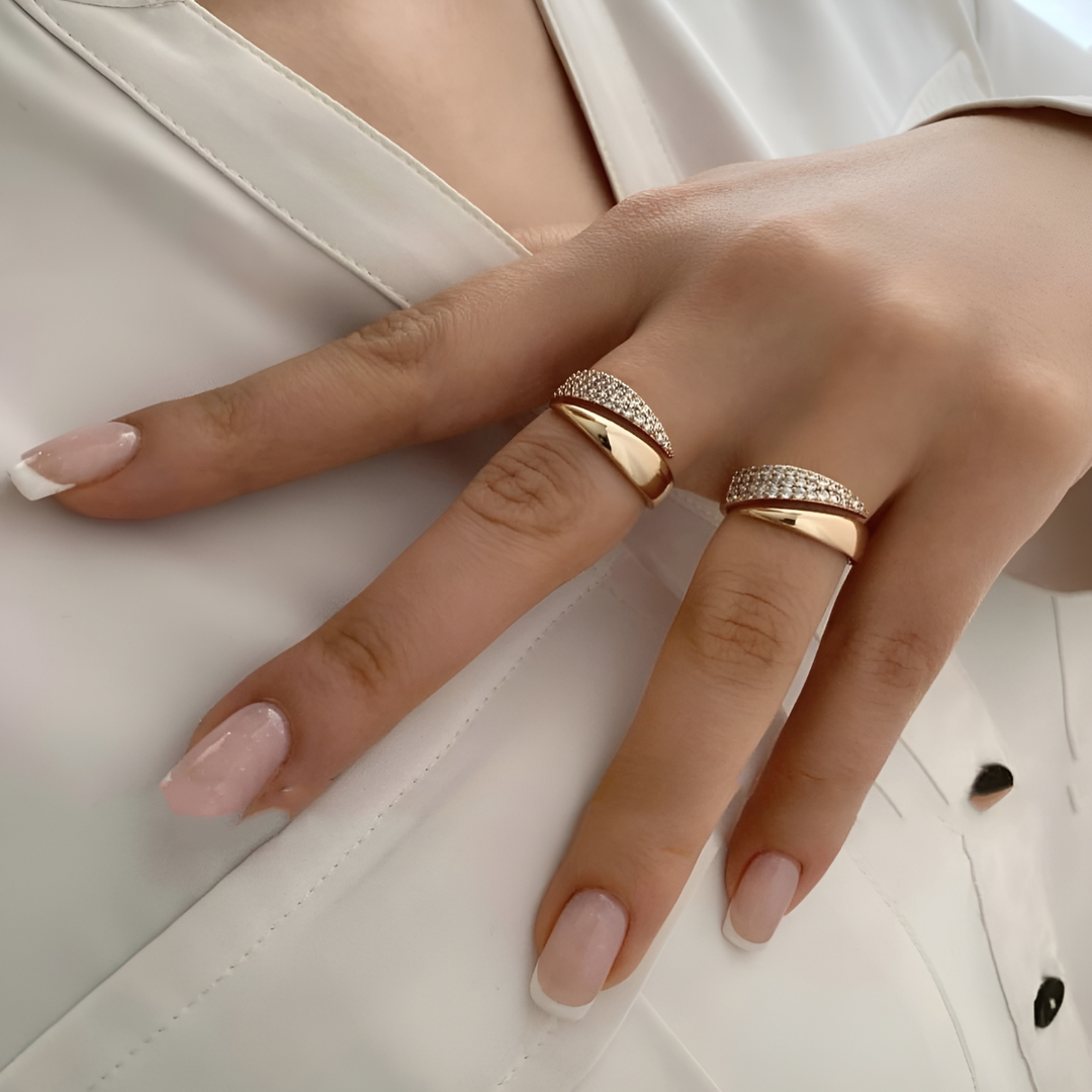 Julie | Elegant Ring Haven