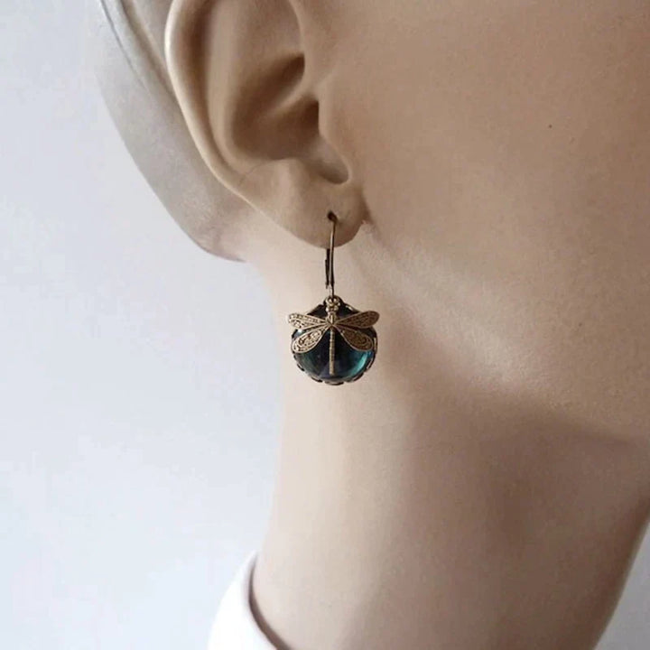Dragonfly-shaped earrings, round, antique gold colour