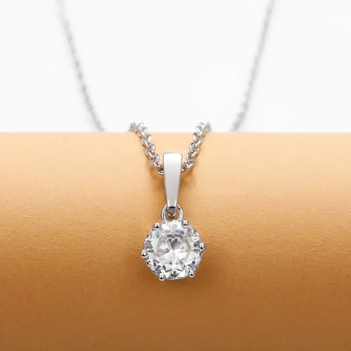 Classic chain with zircon pendant