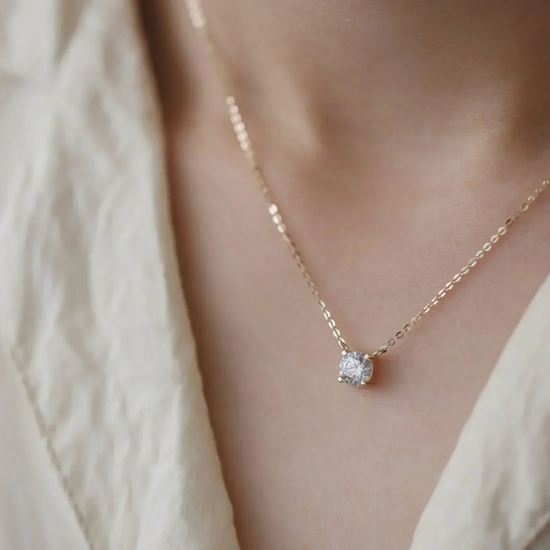 Gold-plated chain with zirconia