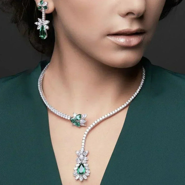 Vintage Necklace Flower from Emerald