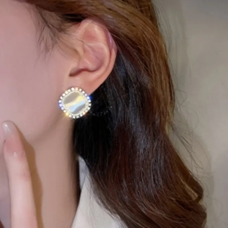 Chic Four-Arm Earrings with Opal and Zirconia