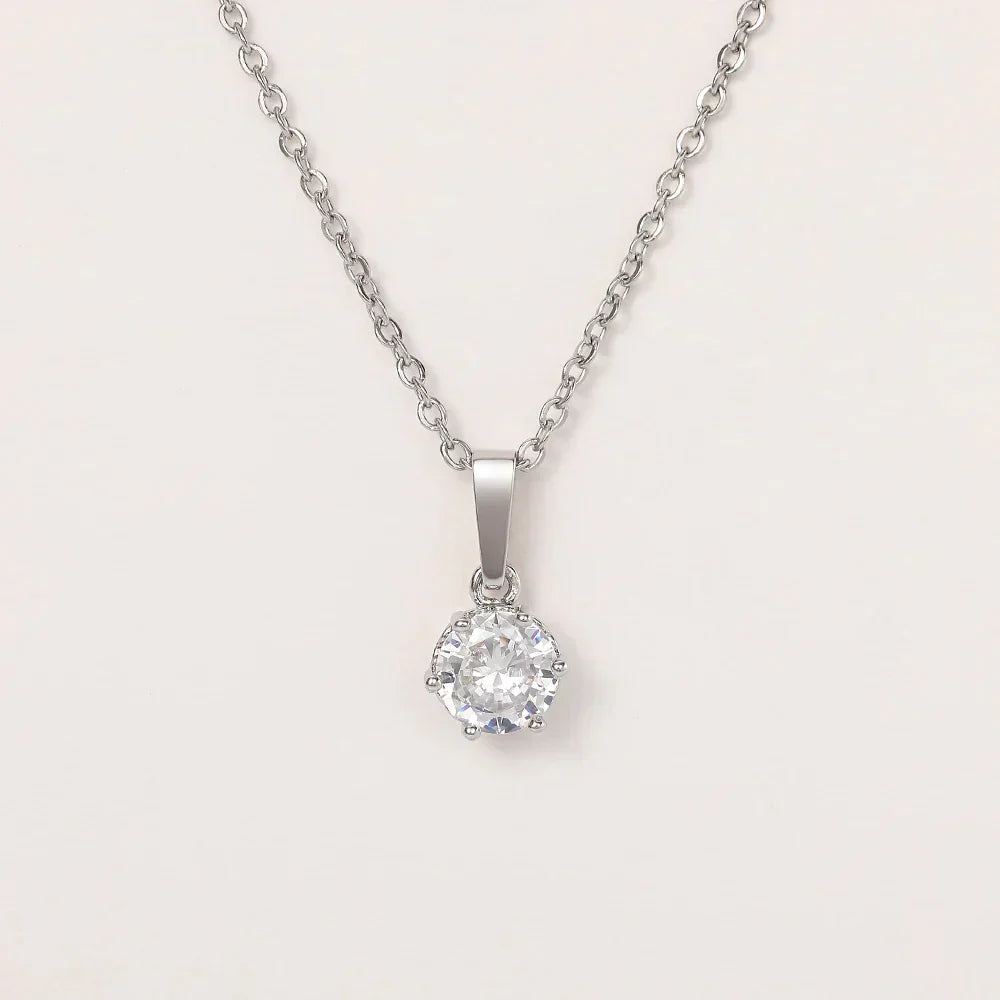 Classic Necklace with Zircon Pendant
