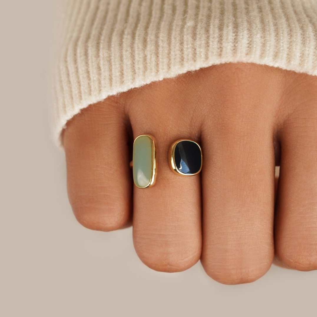 Pure - Unique Hoop Ring