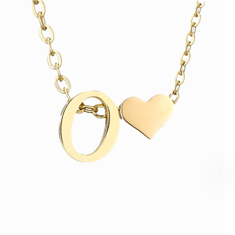 Timeless necklace with initials and heart