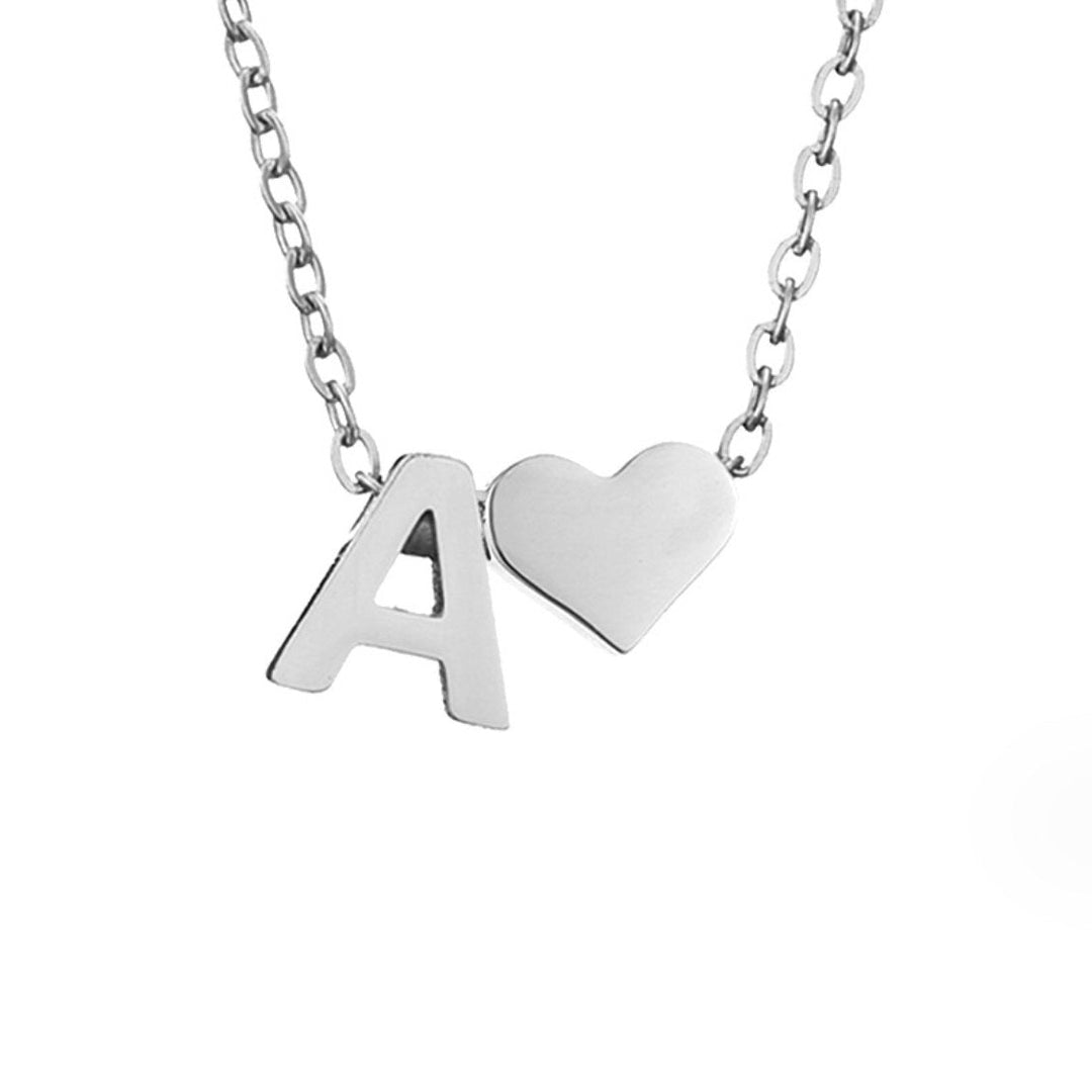 Timeless necklace with initials and heart