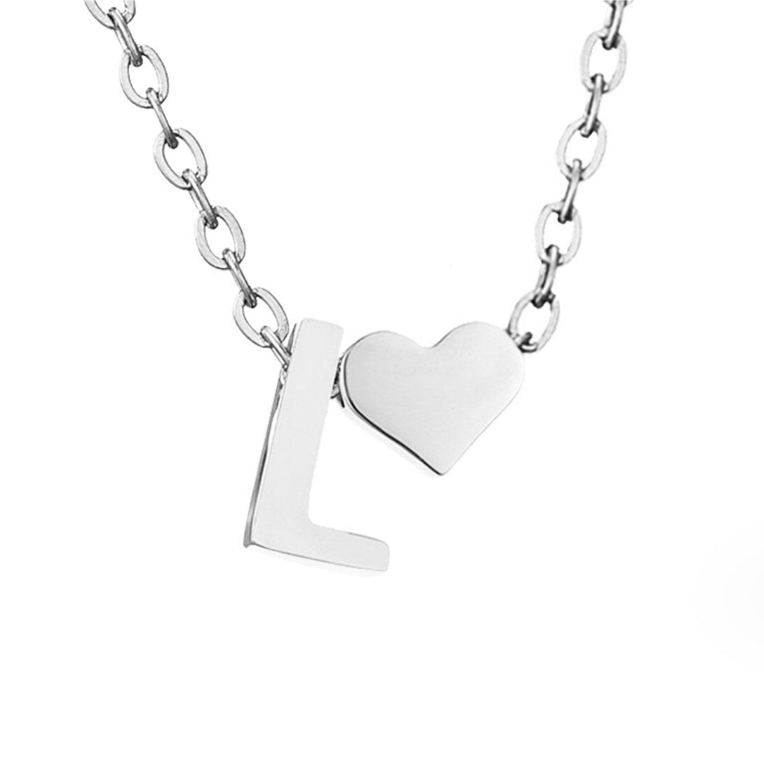 Timeless necklace with initials and heart
