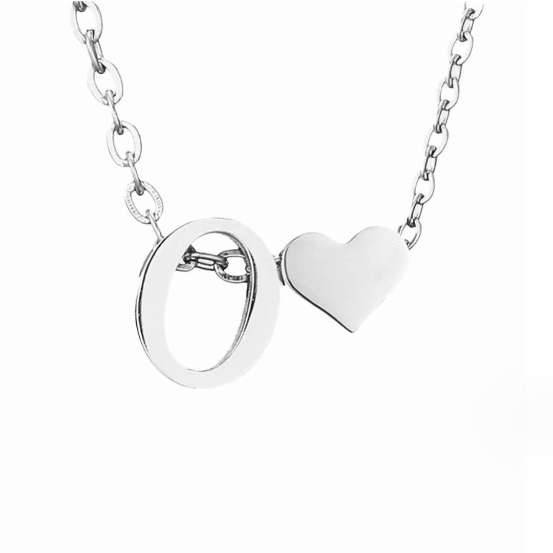 Timeless necklace with initials and heart
