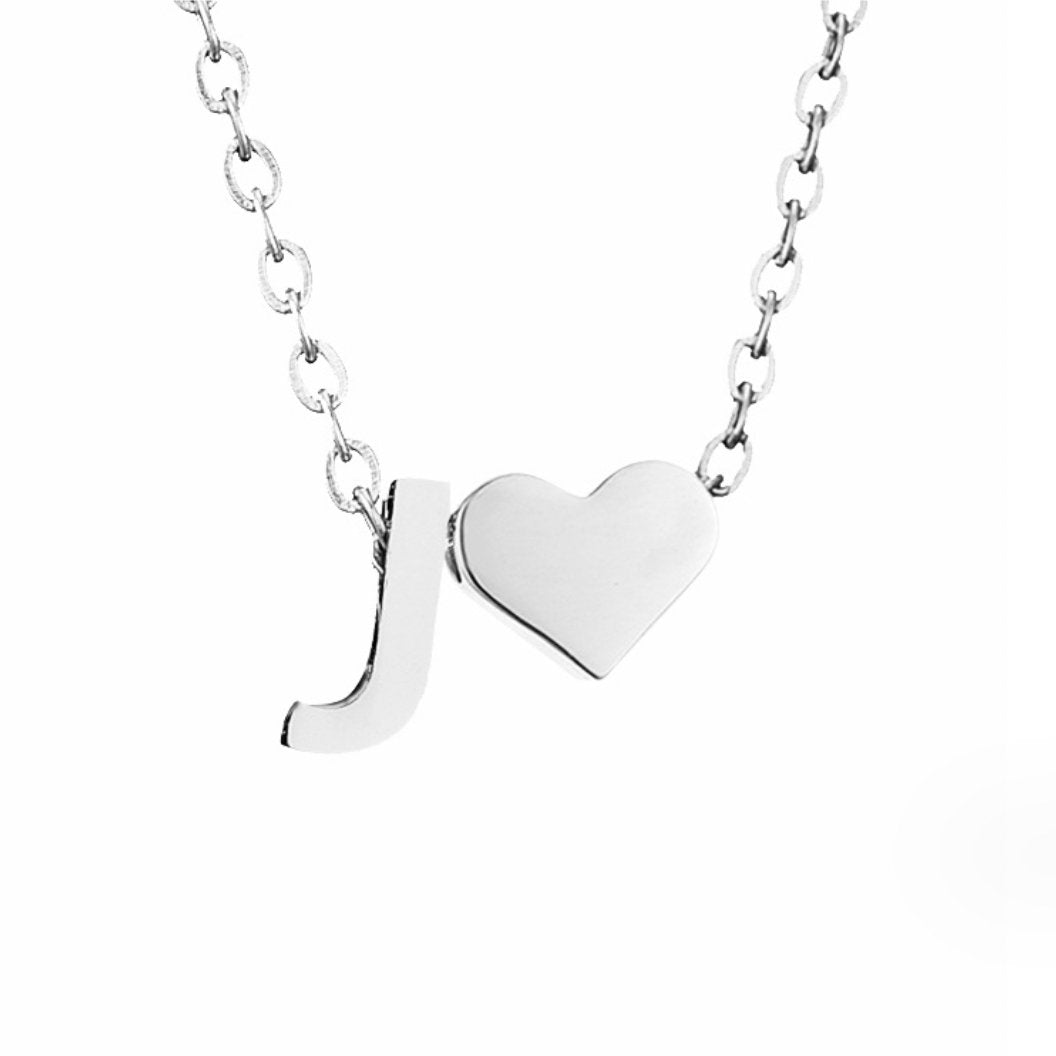 Timeless necklace with initials and heart