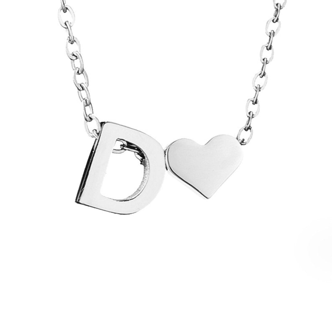 Timeless necklace with initials and heart