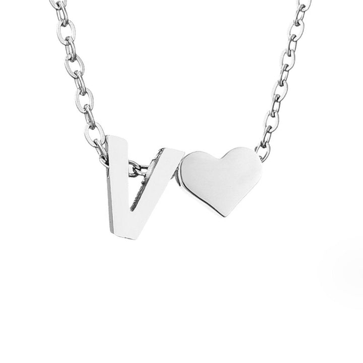 Timeless necklace with initials and heart