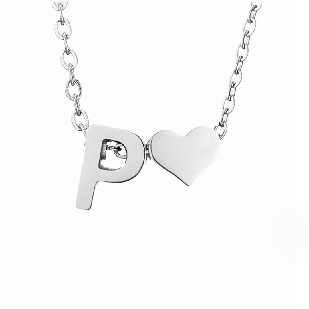 Timeless necklace with initials and heart