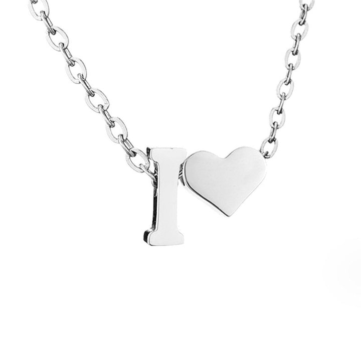 Timeless necklace with initials and heart