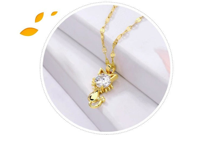 Gold-plated necklace for cats with zirconia