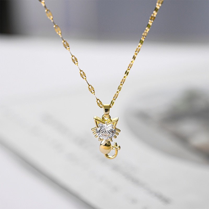 Gold-plated necklace for cats with zirconia