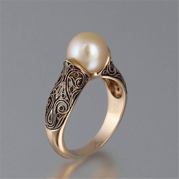 Gold Ring with Vintage Pearl