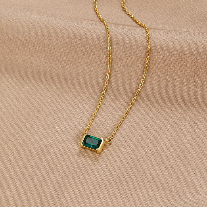 Soft Necklace with Emerald