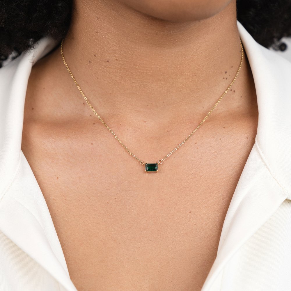 Soft Necklace with Emerald